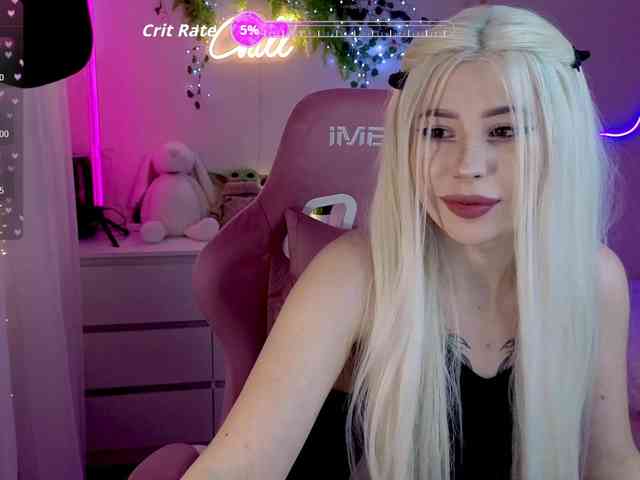 LadyAlis webcam