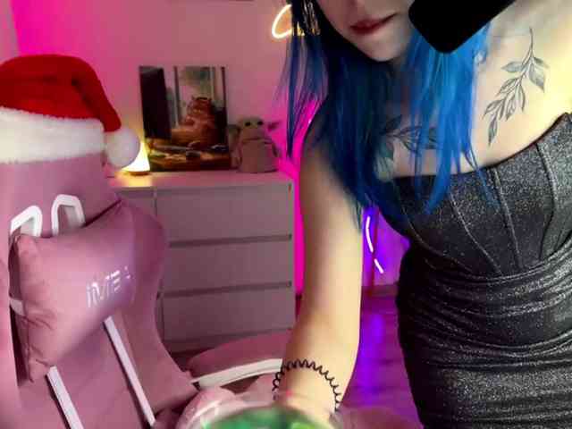 LadyAlis webcam