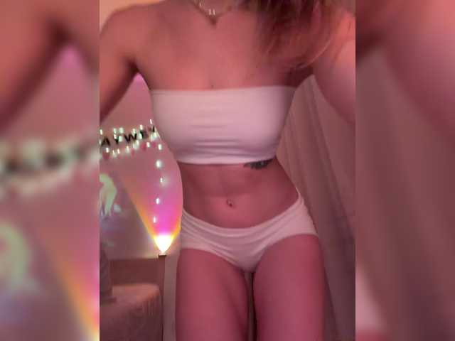 MayWey's BongaCams show and profile