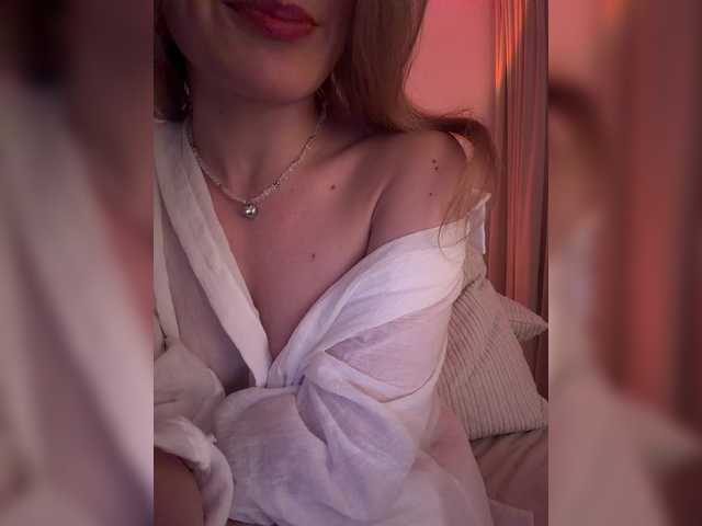 MayWey's BongaCams show and profile