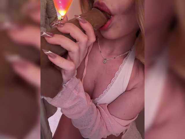 MayWey — LOVENS FROM 2 TKNHoney, before full private send me message in PM 100 tkn in free chat.)My favorite patterns: 2  11  22  44  55  66 tokensMake my very wet: 1.5 min - 111 tkn, 3 min - 222 tkn, 4 min - 555 tkn (ultra strong vi