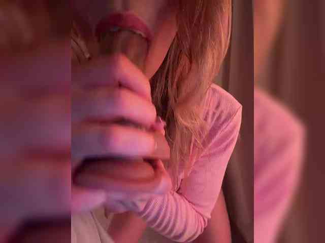 MayWey Live Webcam on BongaCams