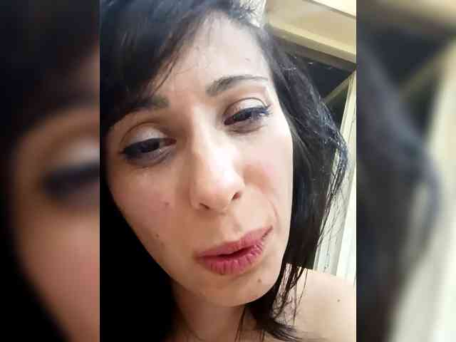 Lady_of_Perfection webcam