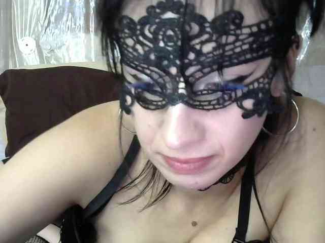 Lady_of_Perfection webcam