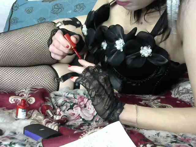 Lady_of_Perfection webcam