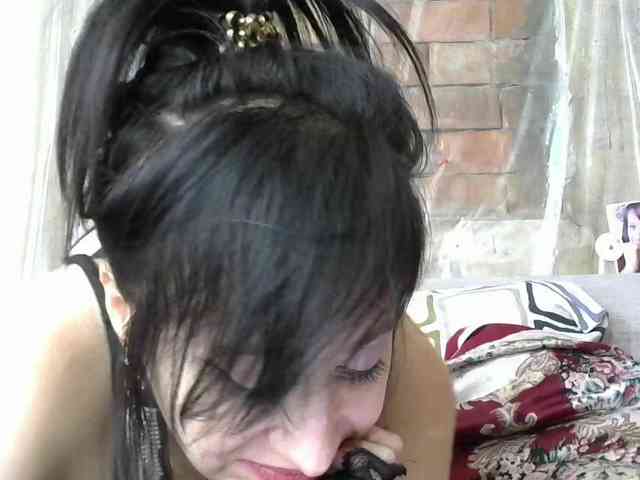 Lady_of_Perfection webcam