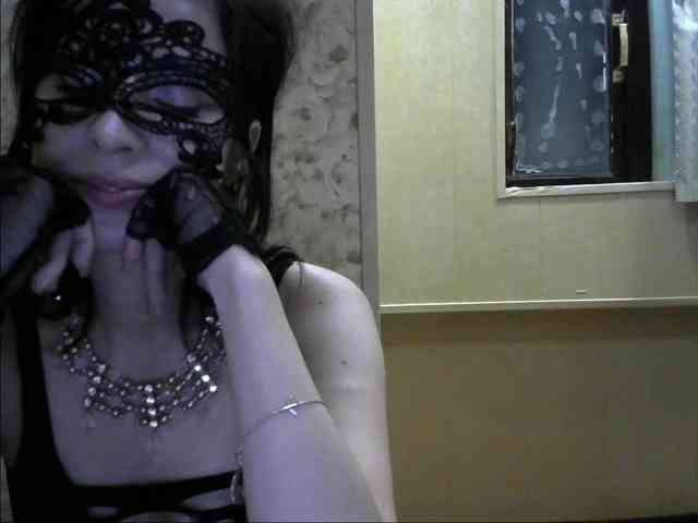 Medi1105 Live Webcam on BongaCams