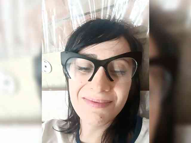 Lady_of_Perfection webcam