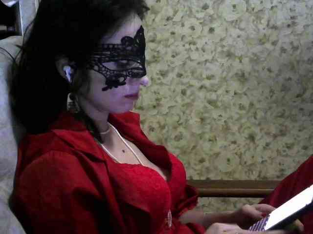 Lady_of_Perfection webcam