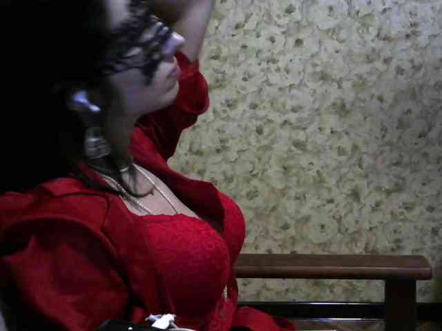 Lady_of_Perfection webcam