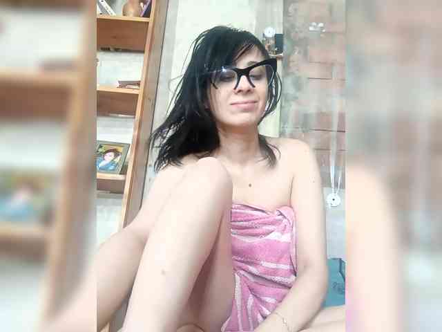 Lady_of_Perfection webcam