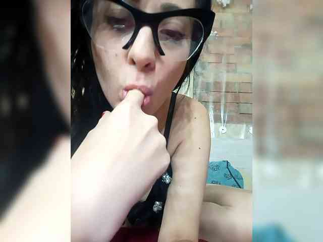 Lady_of_Perfection webcam