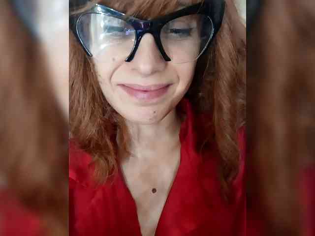 Lady_of_Perfection webcam