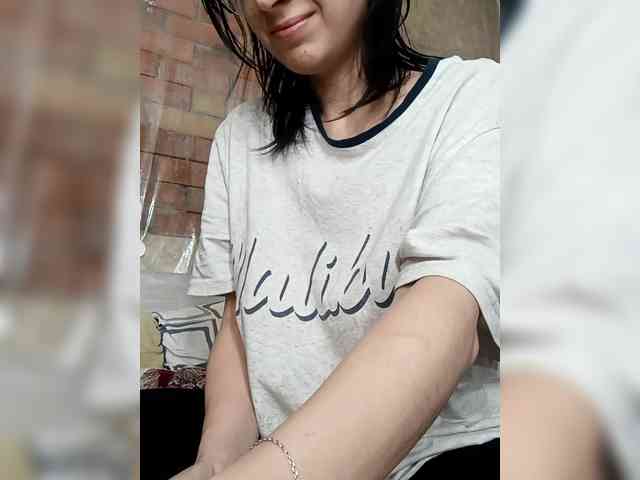 Lady_of_Perfection webcam