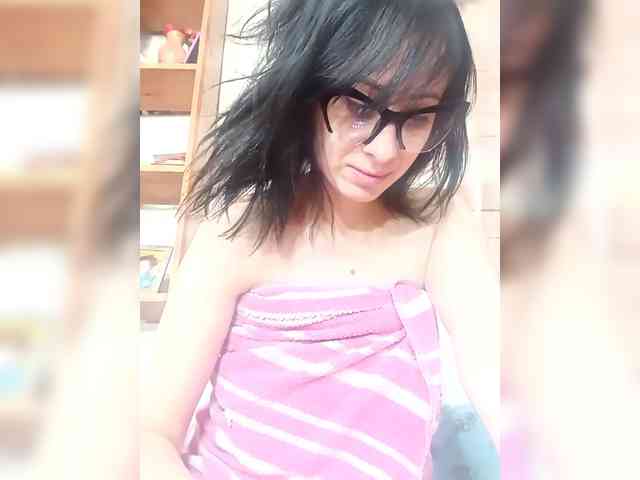 Lady_of_Perfection webcam