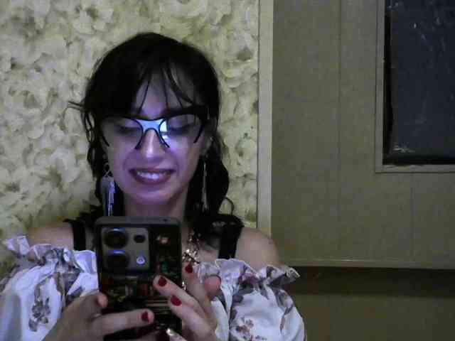 Lady_of_Perfection webcam