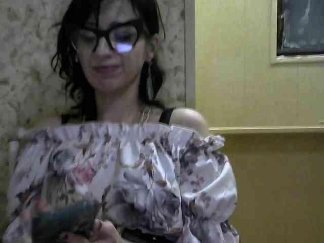 Lady_of_Perfection webcam