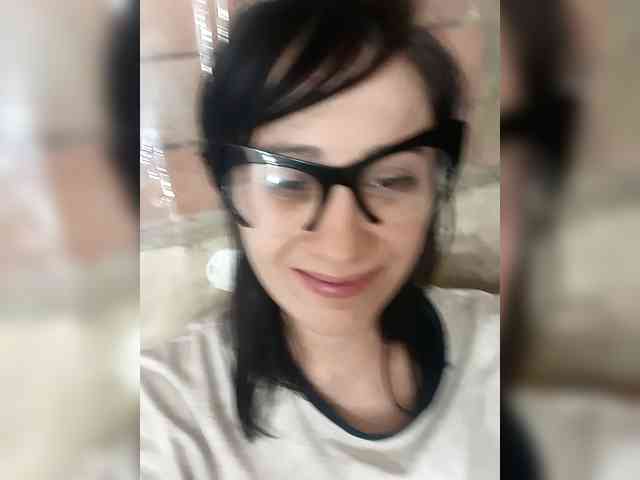 Lady_of_Perfection webcam