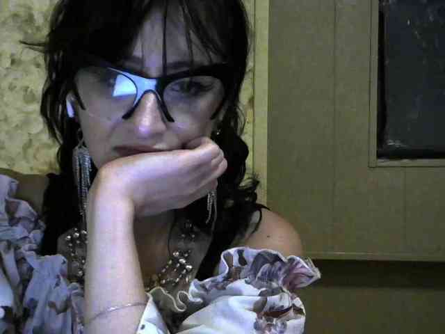 Lady_of_Perfection webcam