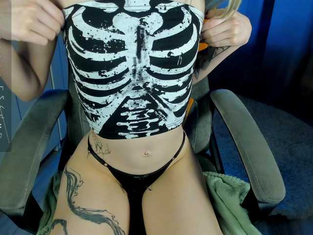 MiSeki's BongaCams show and profile