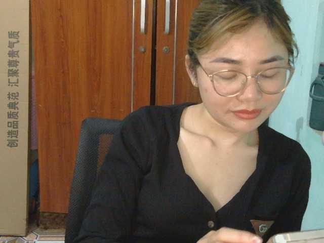 nana7777's BongaCams show and profile