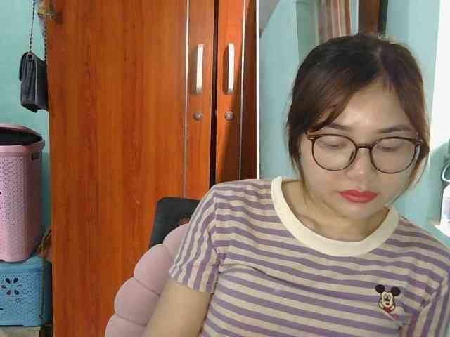 nana7777's webcam live show