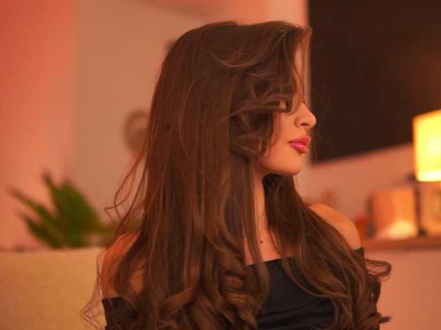 KyssaraPlay's BongaCams show and profile