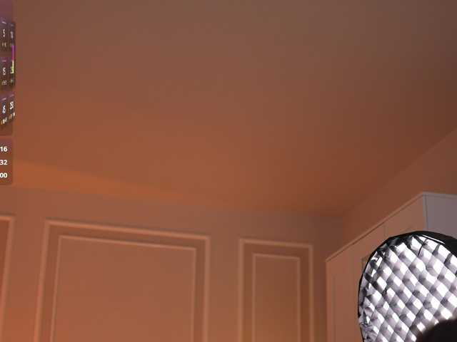 KyssaraPlay's BongaCams show and profile