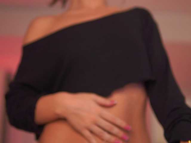 KyssaraPlay's BongaCams show and profile