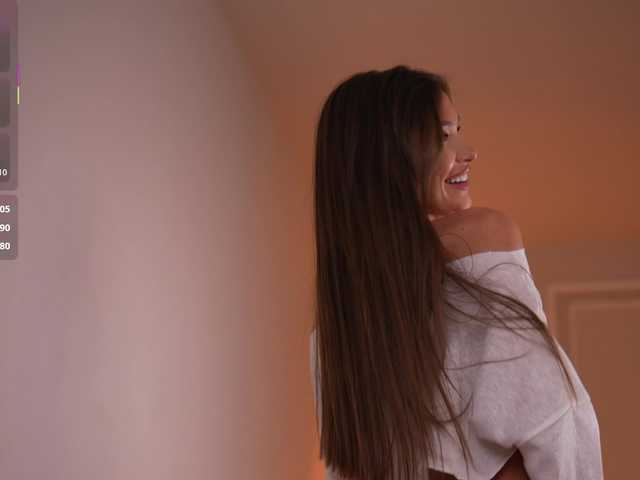 KyssaraPlay's BongaCams show and profile