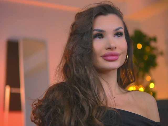 KyssaraPlay's BongaCams show and profile