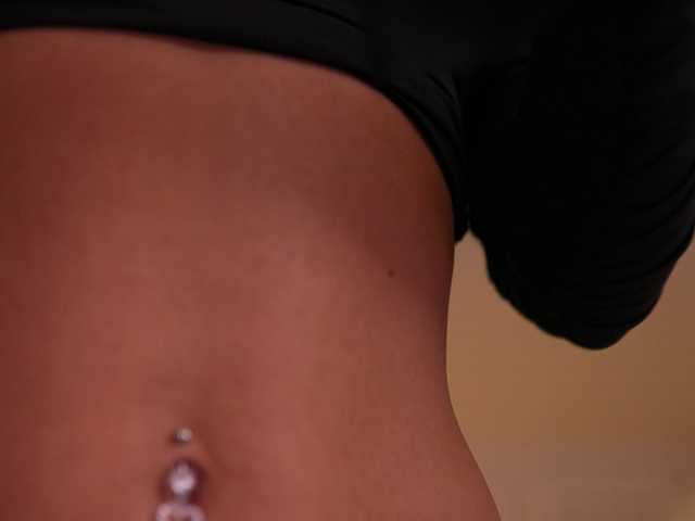 KyssaraPlay's BongaCams show and profile