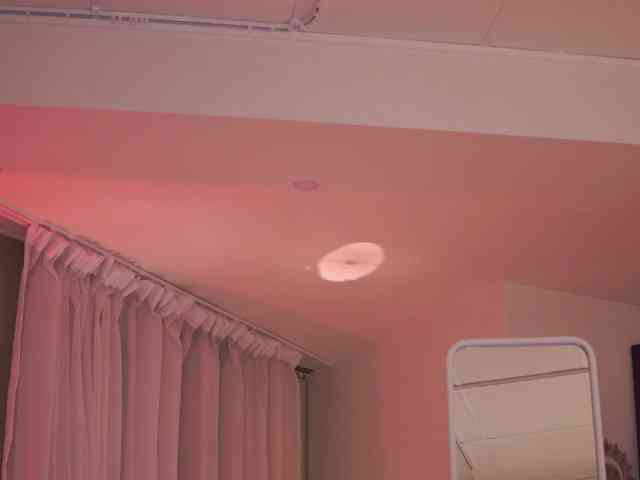 free video sex chat KyssaraPlay