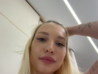 Cristi-Candy Porn Show