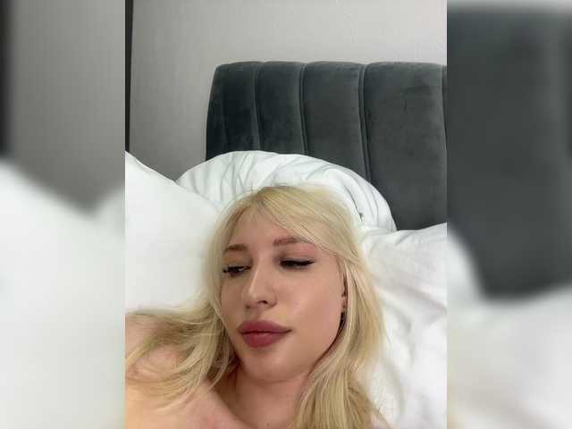 go to chat with Cristi-Candy