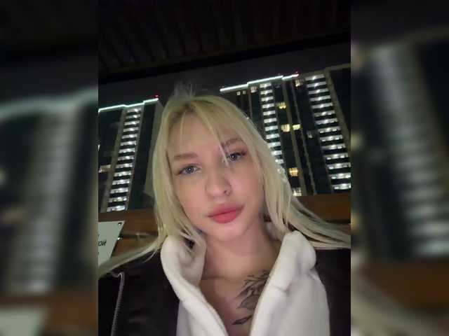 EwaBrown's BongaCams show and profile