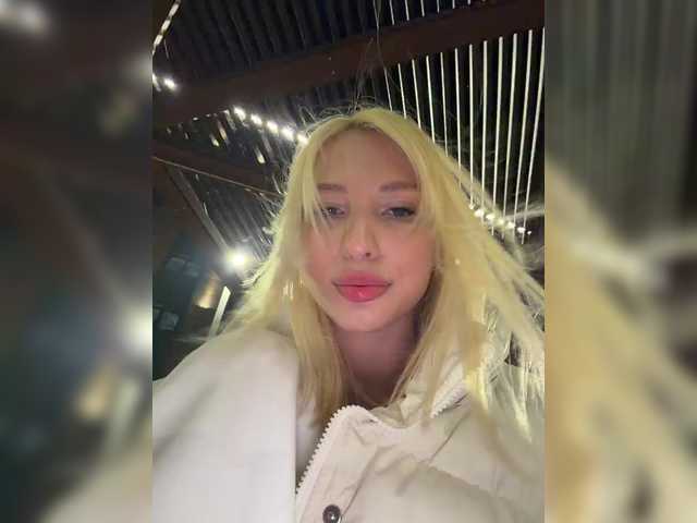 EwaBrown's BongaCams show and profile