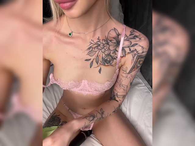 в попе у EwaBrown