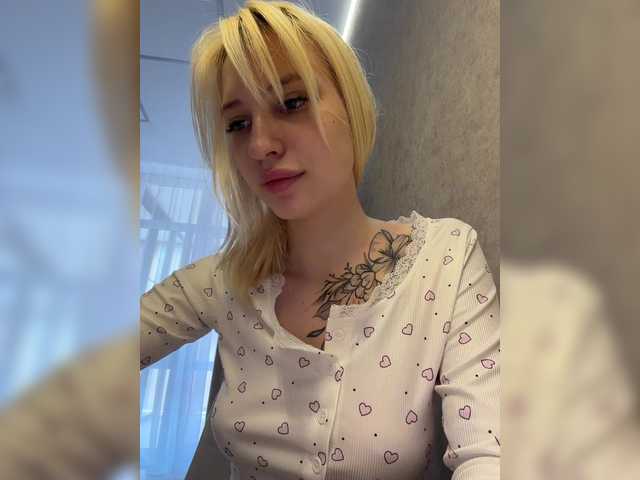 EwaBrown's BongaCams profile