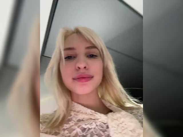 EwaBrown's BongaCams show and profile