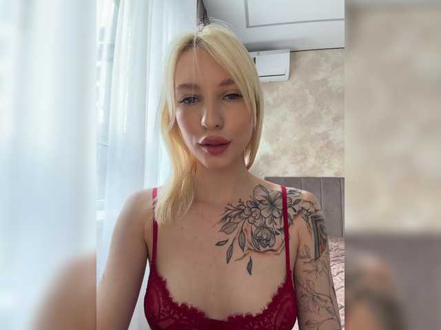 EwaBrown's BongaCams profile