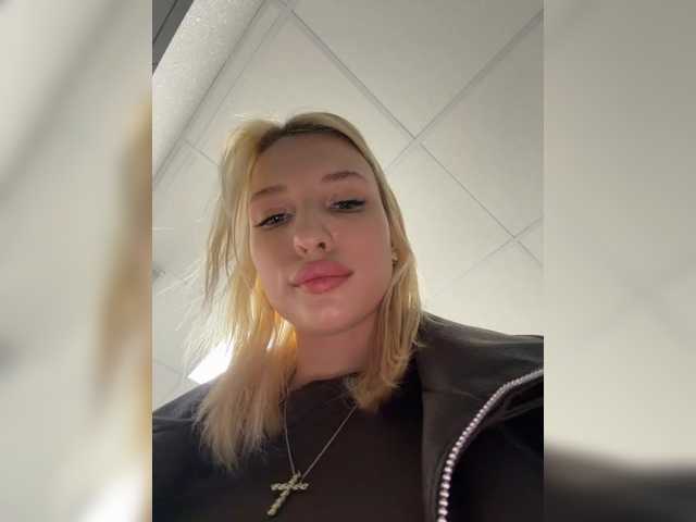 EwaBrown's BongaCams profile