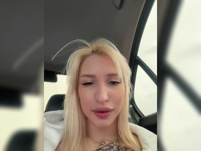 EwaBrown's BongaCams show and profile