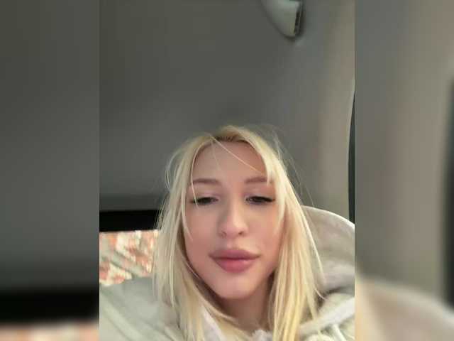 go to chat with Cristi-Candy