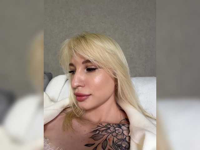 EwaBrown's BongaCams profile