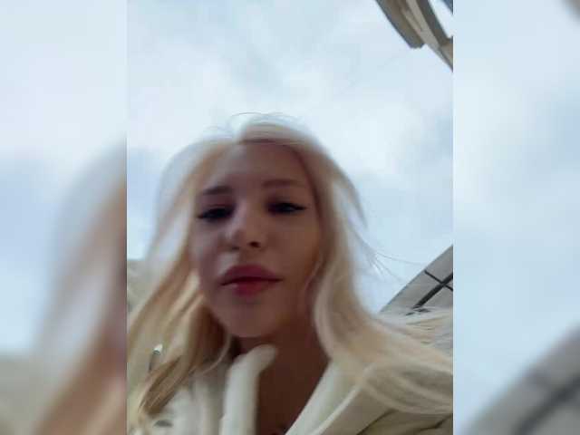 EwaBrown's BongaCams show and profile