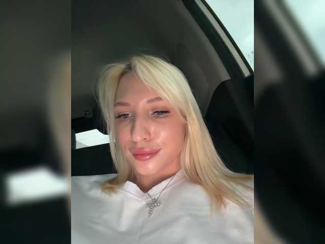 EwaBrown's BongaCams show and profile