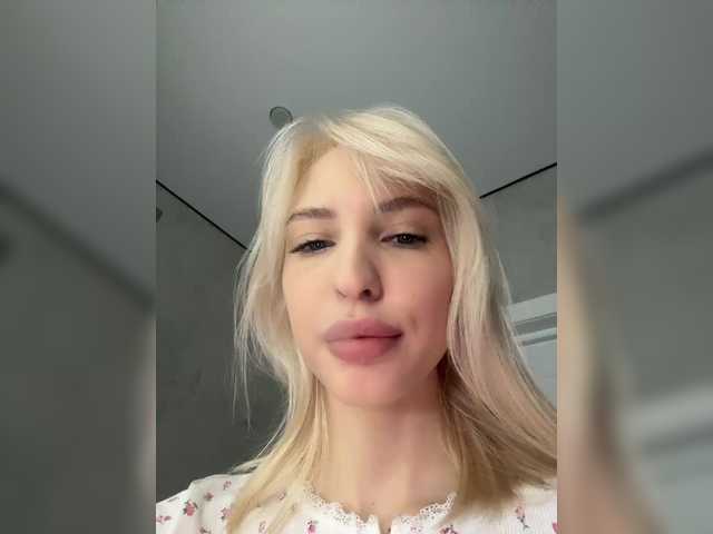 EwaBrown's BongaCams show and profile