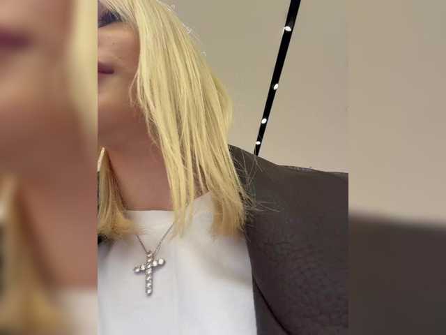 EwaBrown's BongaCams show and profile