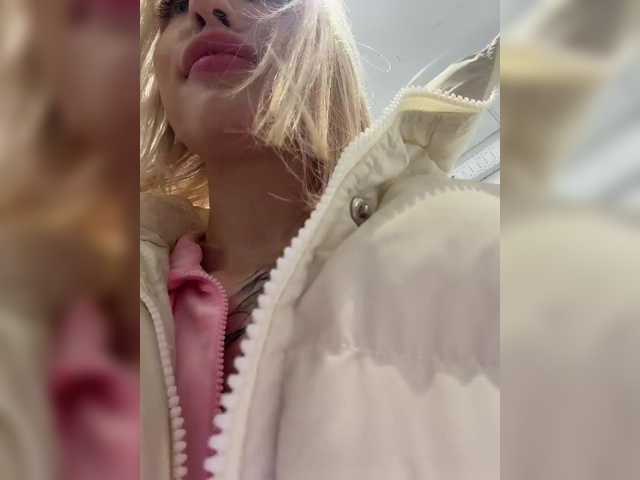 EwaBrown's BongaCams profile